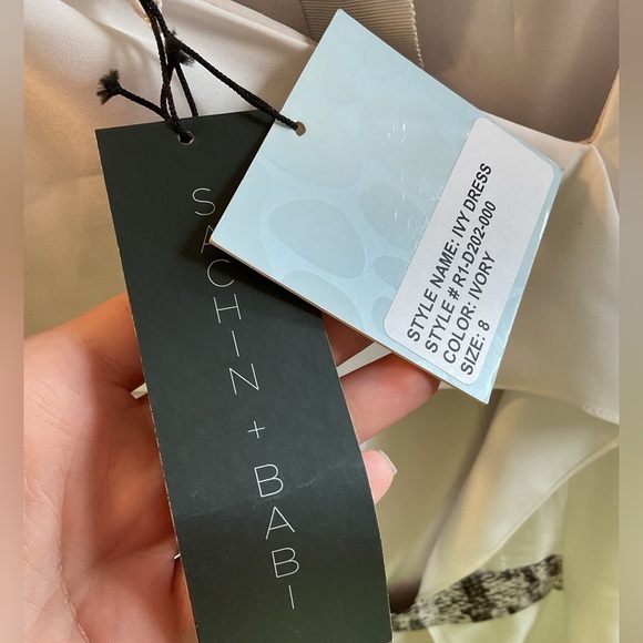 NWT Sachin + Babi Ivy Asymmetrical Neckline Sheath Dress Size 8 - Picture 5 of 12